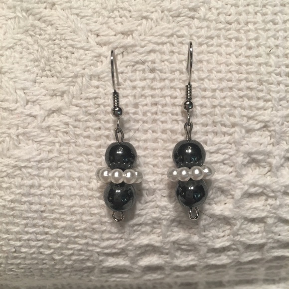 Black Hematite Gemstone Beaded Earrings - Picture 1 of 6